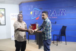 Kunjungan Akademik Mahasiswa Doktor Ilmu Sosial dan Magister Kebijakan Publik ke Harian Fajar Sulawesi Selatan
